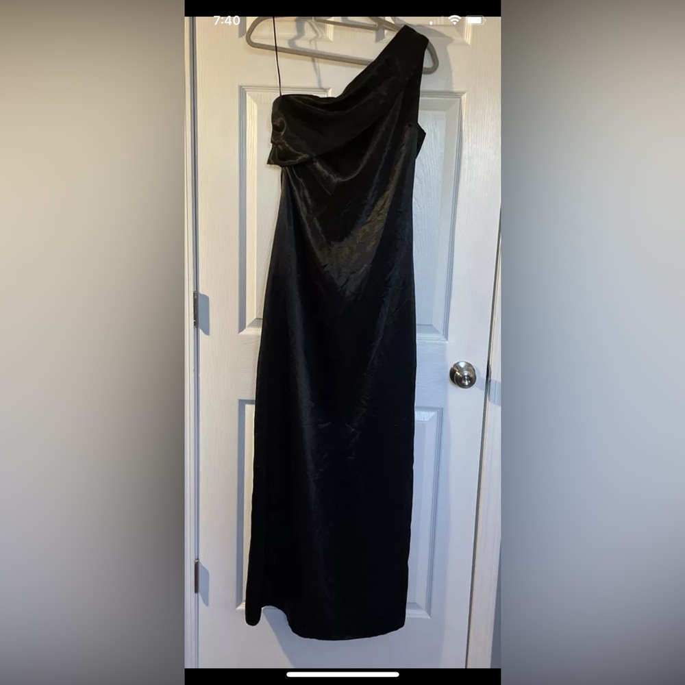 Elegant Black One Shoulder Dress